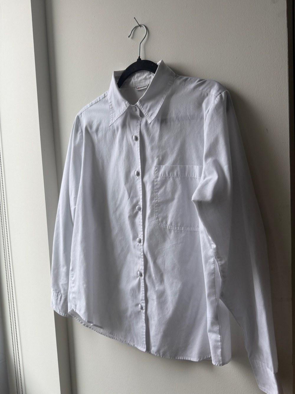 Men's White Dress Shirt with Point Collar